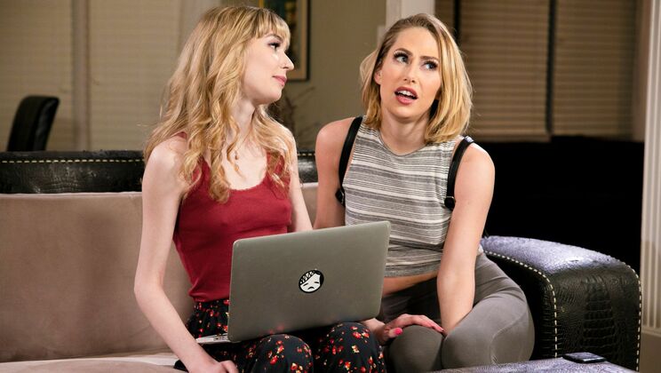 [Girlsway] - Beautiful Babes Enjoy Rimming and More - Carter Cruise - Marykate Moss